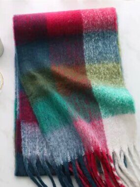 NWT Park and Buzz Layer Up Cozy Plaid Blanket Scarf